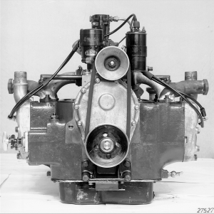 Mercedes Benz M 144 (c) Daimler